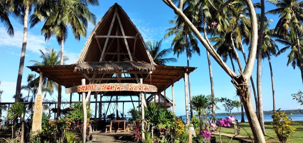 Sunari Beach Resort Selayar Matalalang Kültér fotó