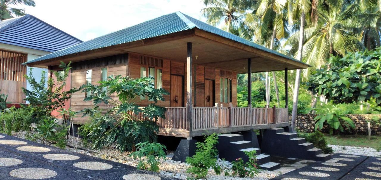 Sunari Beach Resort Selayar Matalalang Kültér fotó