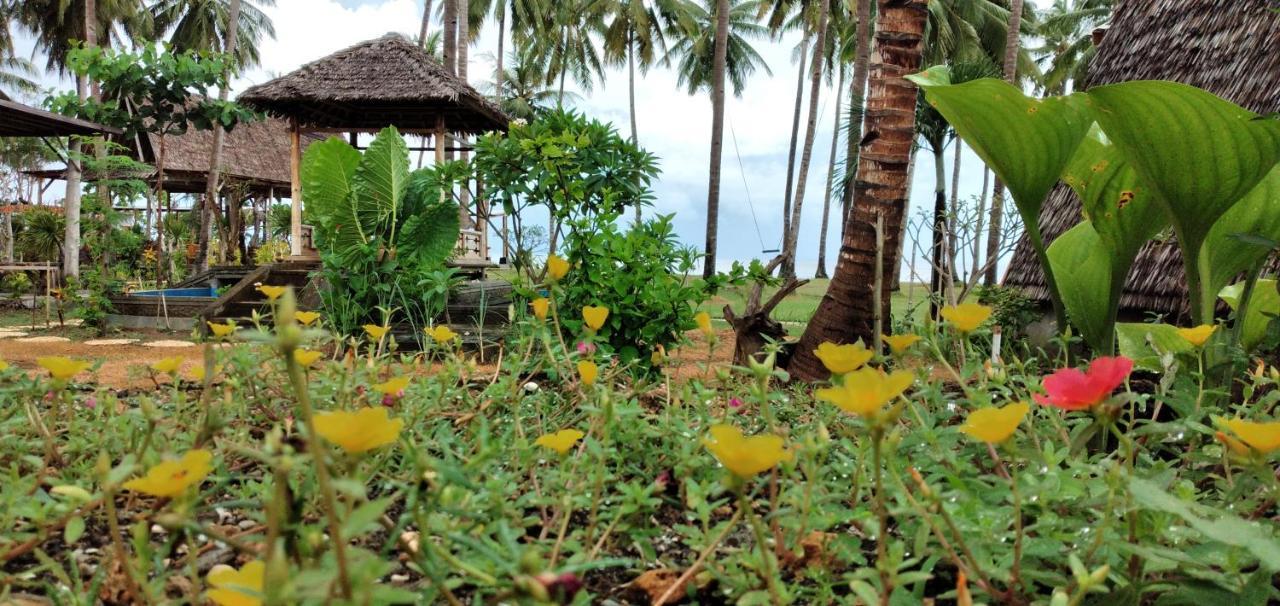 Sunari Beach Resort Selayar Matalalang Kültér fotó